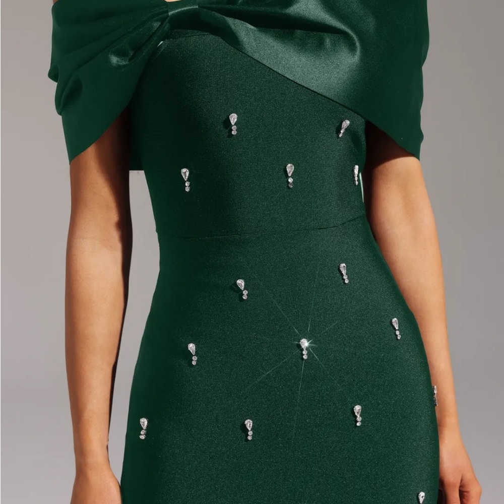Bella Barnett Off Shoulder Bow Bandage Dress, Green, Size XL, NWT - Picture 3 of 3